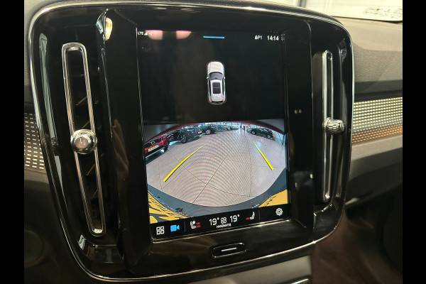Volvo XC40 Recharge Core CruiseControl Parkeercamera 231pk