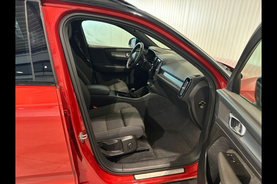 Volvo XC40 Recharge Core CruiseControl Parkeercamera 231pk