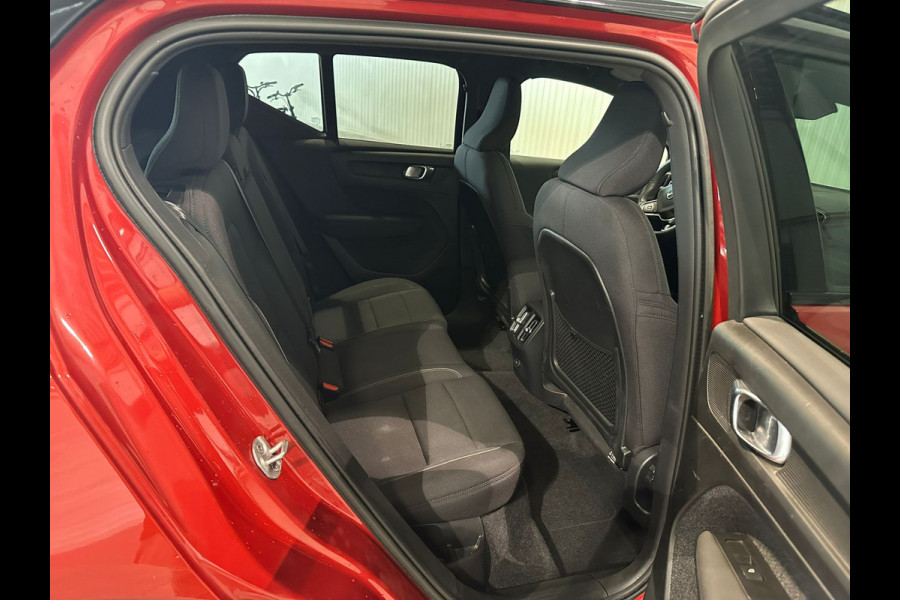 Volvo XC40 Recharge Core CruiseControl Parkeercamera 231pk