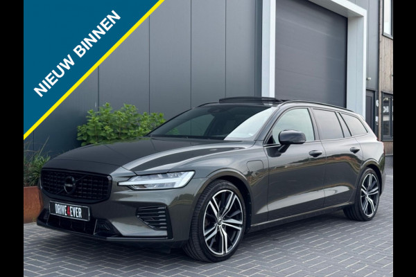 Volvo V60 2.0 T8 TE AWD R-Des. 392pk PANO CR CONTROL 360 CAMERA NAVI ECC