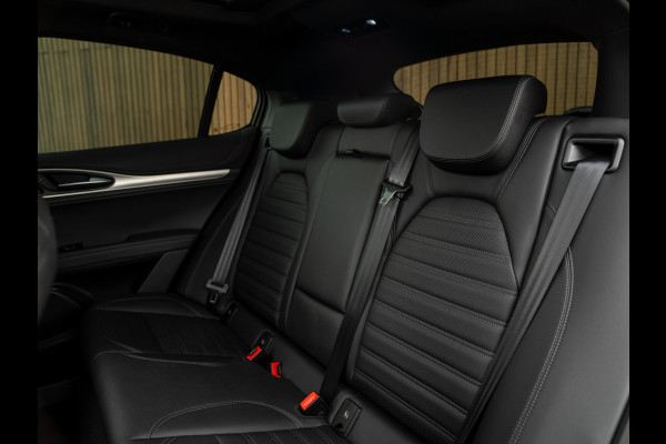 Alfa Romeo Stelvio 2.0T AWD Veloce 280pk | MY25 | Pano-dak | Harman/Kardon | Adapt. cruise
