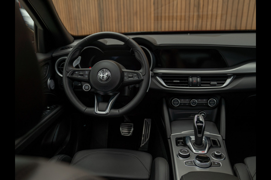 Alfa Romeo Stelvio 2.0T AWD Veloce 280pk | MY25 | Pano-dak | Harman/Kardon | Adapt. cruise