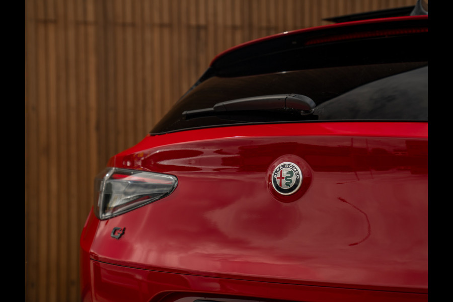 Alfa Romeo Stelvio 2.0T AWD Veloce 280pk | MY25 | Pano-dak | Harman/Kardon | Adapt. cruise