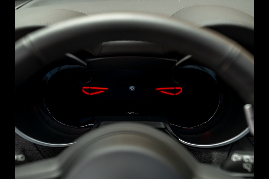 Alfa Romeo Stelvio 2.0T AWD Veloce 280pk | MY25 | Pano-dak | Harman/Kardon | Adapt. cruise