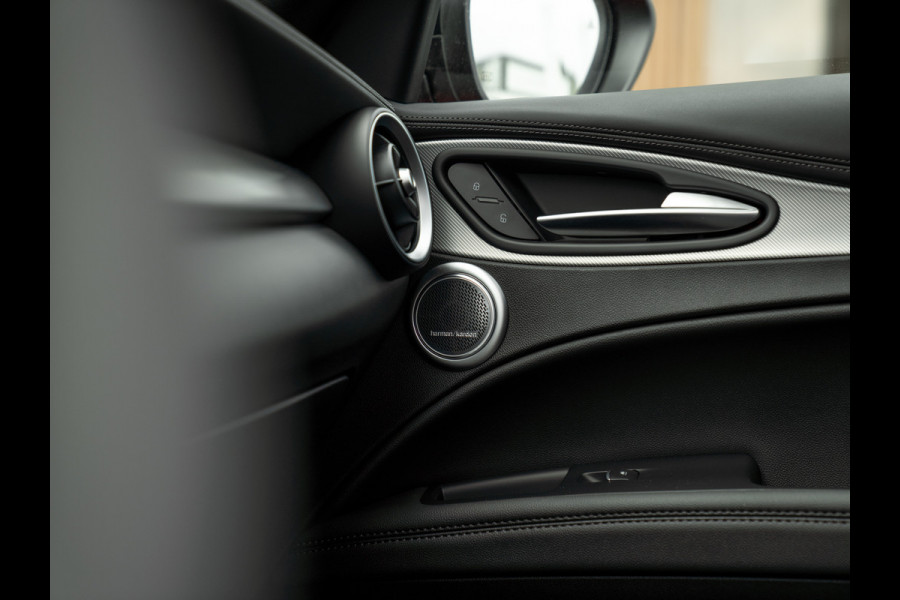 Alfa Romeo Stelvio 2.0T AWD Veloce 280pk | MY25 | Pano-dak | Harman/Kardon | Adapt. cruise