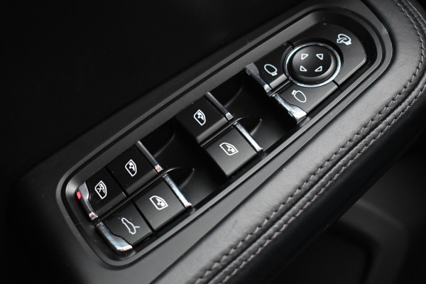 Porsche Macan 2.0 PDK Pano Bose 21inch Adp-zetels Carplay Optic-black