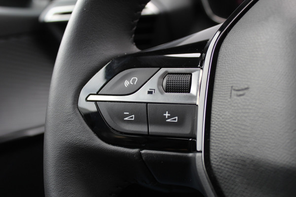 Peugeot e-208 EV Active Pack 50 kWh | Navigatie | Origin NL | Parkeersensoren