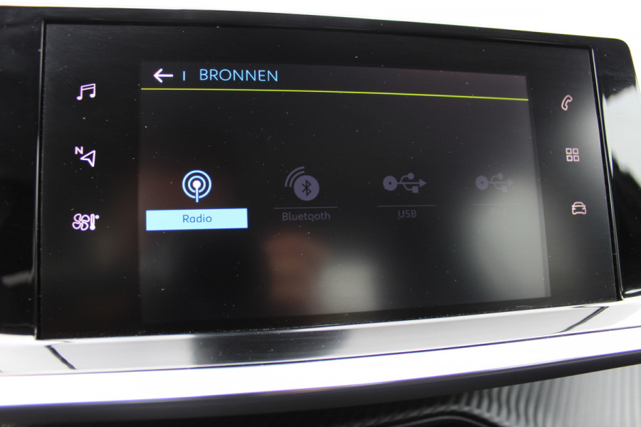 Peugeot e-208 EV Active Pack 50 kWh | Navigatie | Origin NL | Parkeersensoren