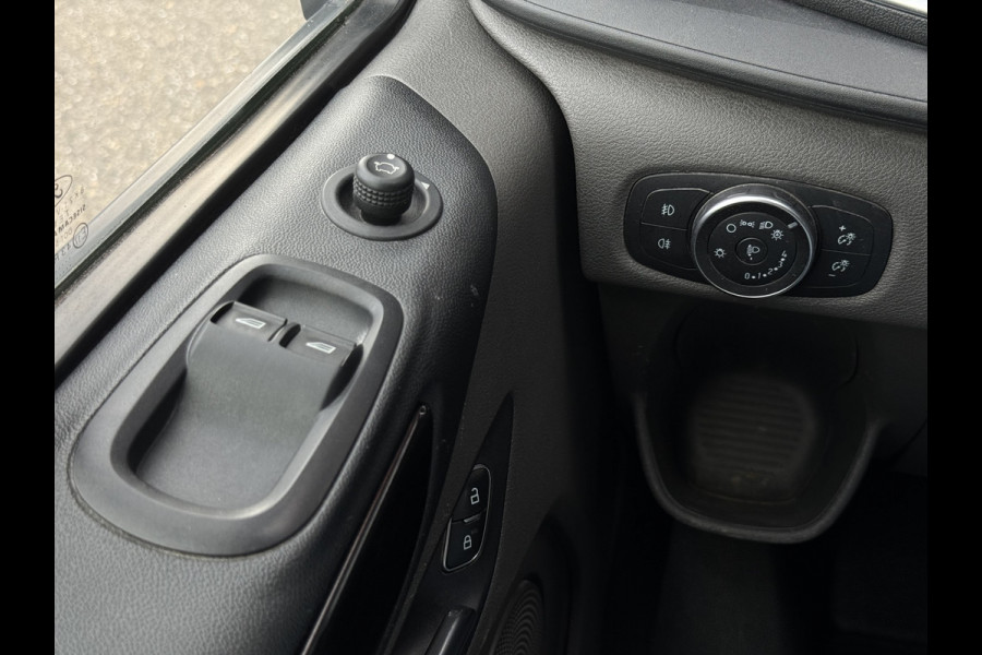 Ford Transit Custom 320 2.0 TDCI L2H1 Sport | 1e Eig | Carplay | Camera | Cruisec. | Trekhaak
