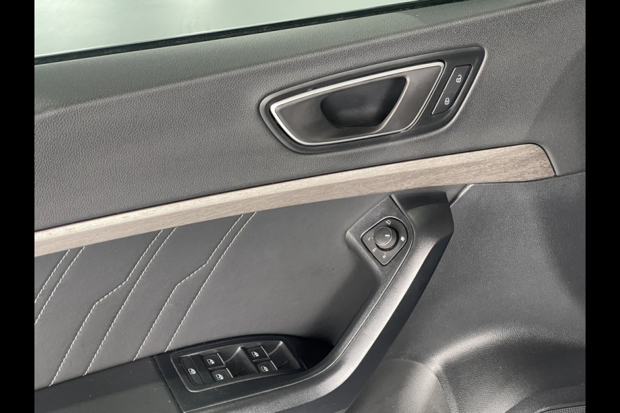 Seat Ateca 1.5 TSI Xperience Business Intense/ Electr. Trekhaak / Navigatie / Camera
