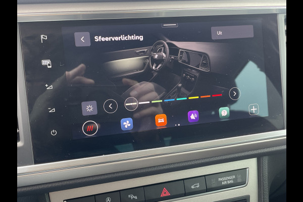 Seat Ateca 1.5 TSI Xperience Business Intense/ Electr. Trekhaak / Navigatie / Camera