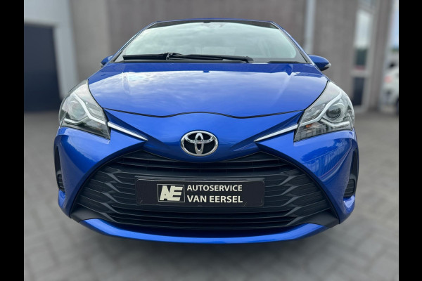 Toyota Yaris 1.5 VVT-i Aspiration DEALER ONDERHOUDEN / NL AUTO / CAMERA / NAVIGATIE / BLUETOOTH / VOLLE TANK
