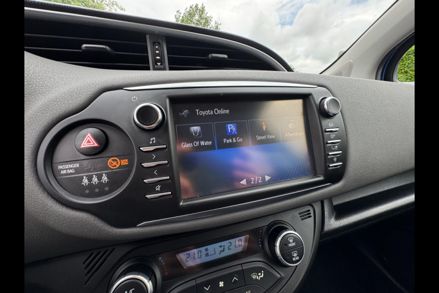 Toyota Yaris 1.5 VVT-i Aspiration DEALER ONDERHOUDEN / NL AUTO / CAMERA / NAVIGATIE / BLUETOOTH / VOLLE TANK
