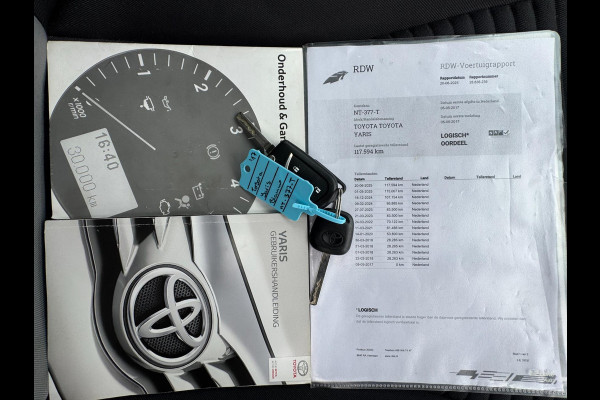 Toyota Yaris 1.5 VVT-i Aspiration DEALER ONDERHOUDEN / NL AUTO / CAMERA / NAVIGATIE / BLUETOOTH / VOLLE TANK