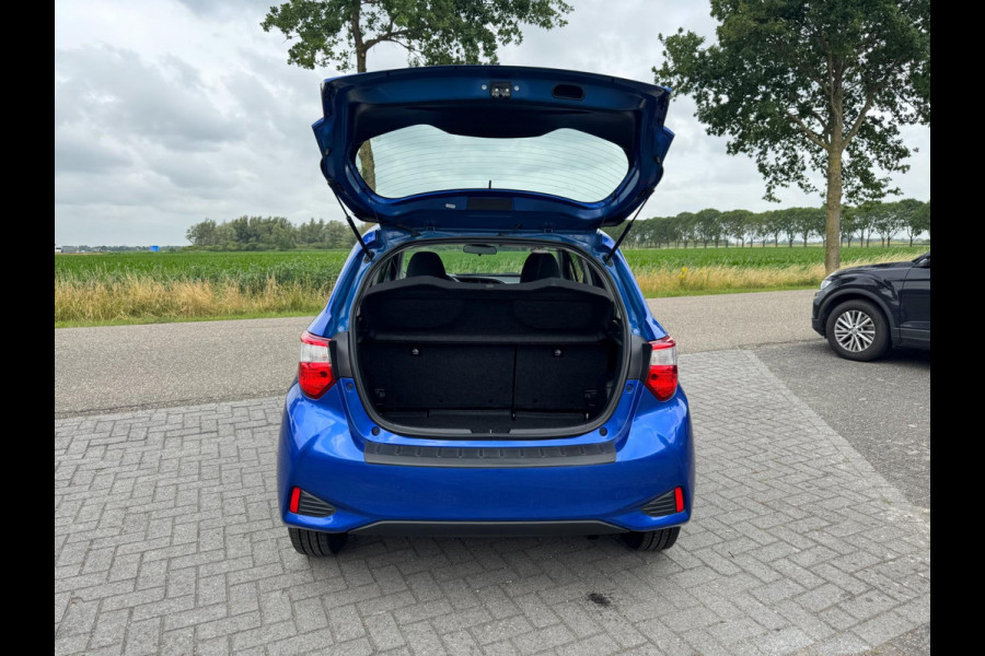 Toyota Yaris 1.5 VVT-i Aspiration DEALER ONDERHOUDEN / NL AUTO / CAMERA / NAVIGATIE / BLUETOOTH / VOLLE TANK