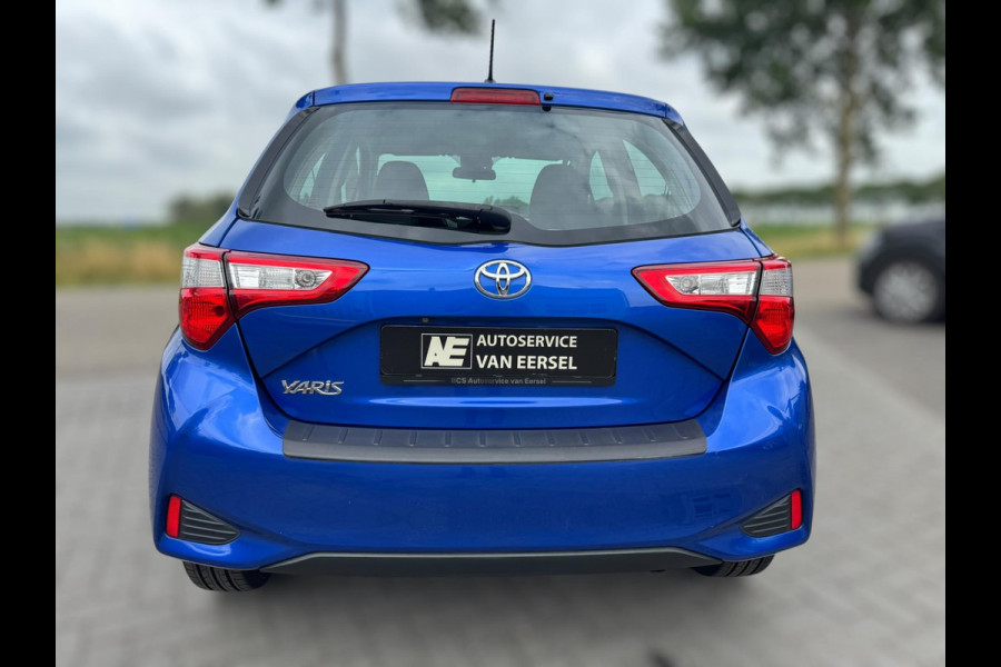 Toyota Yaris 1.5 VVT-i Aspiration DEALER ONDERHOUDEN / NL AUTO / CAMERA / NAVIGATIE / BLUETOOTH / VOLLE TANK