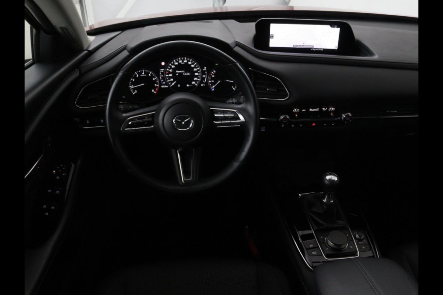 Mazda CX-30 2.0 SkyActive-G Comfort | 18.300km NAP | Trekhaak | Stoel & stuurverwarming | Head-Up | Adaptive cruise | Carplay | Keyless | Full LED