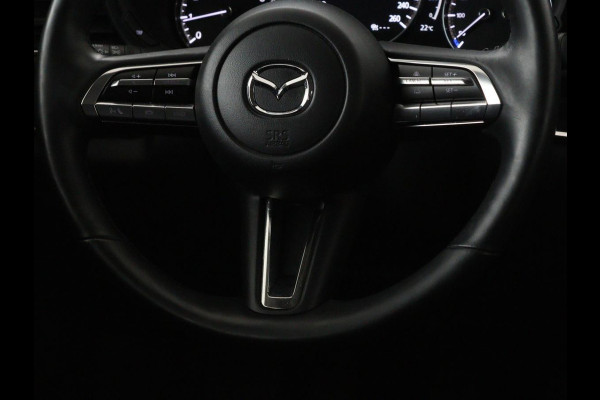 Mazda CX-30 2.0 SkyActive-G Comfort | 18.300km NAP | Trekhaak | Stoel & stuurverwarming | Head-Up | Adaptive cruise | Carplay | Keyless | Full LED