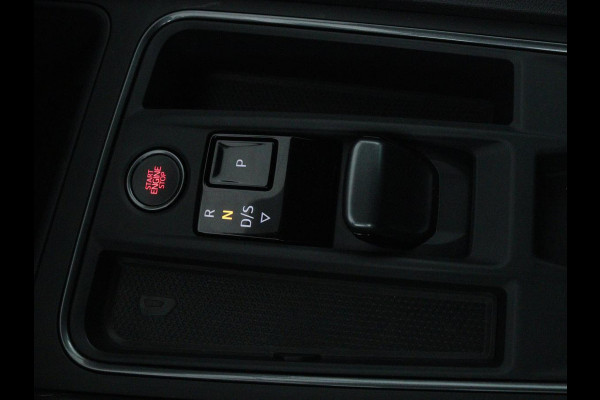 CUPRA Formentor 1.4 e-Hybrid VZ | 245pk | Trekhaak | Stoel & stuurverwarming | Camera | Adaptive cruise | Sfeerverlichting | Keyless | Full LED | PHEV