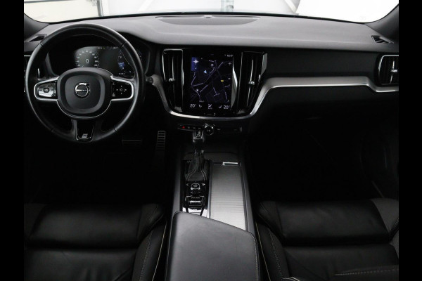 Volvo V60 2.0 T4 R Design | Stoelverwarming | Trekhaak | Carplay | Camera | Adaptive cruise | Navigatie | Full LED | 19'' lichtmetalen velgen | Memory