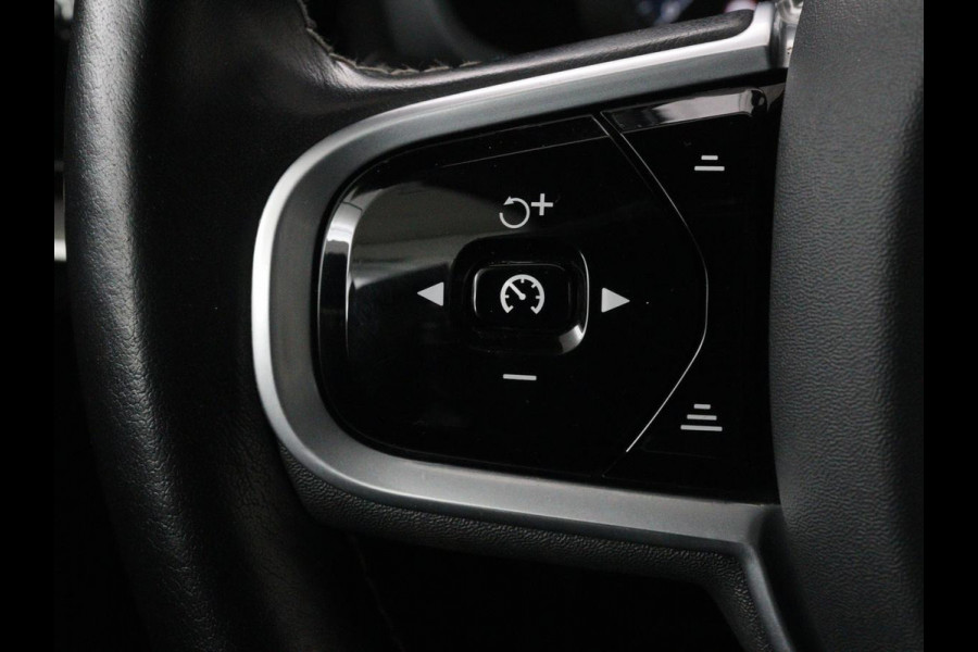 Volvo V60 2.0 T4 R Design | Stoelverwarming | Trekhaak | Carplay | Camera | Adaptive cruise | Navigatie | Full LED | 19'' lichtmetalen velgen | Memory