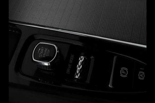 Volvo V60 2.0 T4 R Design | Stoelverwarming | Trekhaak | Carplay | Camera | Adaptive cruise | Navigatie | Full LED | 19'' lichtmetalen velgen | Memory