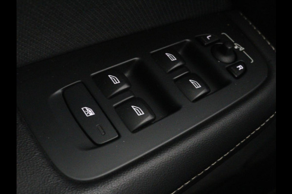 Volvo V60 2.0 T4 R Design | Stoelverwarming | Trekhaak | Carplay | Camera | Adaptive cruise | Navigatie | Full LED | 19'' lichtmetalen velgen | Memory