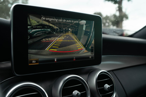 Mercedes-Benz C-Klasse Cabrio 200 Edition 1 / AMG/ Nekverwarming/ Adaptive Cruise Control/ 135kW (184PK)