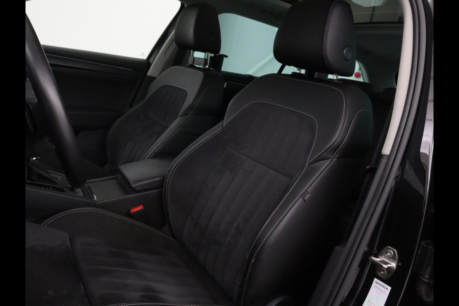 Škoda Superb 1.4 TSI iV Business Edition Plus | Panoramadak | Stoelverwarming | Leder/Alcantara | Adaptive cruise | 360 camera | Massage | Memory | Navigatie | Carplay | Achterbankverwarming | Canton | PHEV