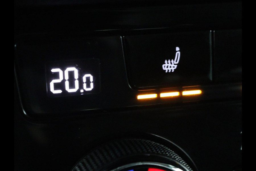 Škoda Superb 1.4 TSI iV Business Edition Plus | Panoramadak | Stoelverwarming | Leder/Alcantara | Adaptive cruise | 360 camera | Massage | Memory | Navigatie | Carplay | Achterbankverwarming | Canton | PHEV