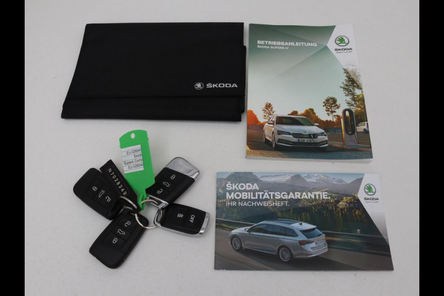 Škoda Superb 1.4 TSI iV Business Edition Plus | Panoramadak | Stoelverwarming | Leder/Alcantara | Adaptive cruise | 360 camera | Massage | Memory | Navigatie | Carplay | Achterbankverwarming | Canton | PHEV