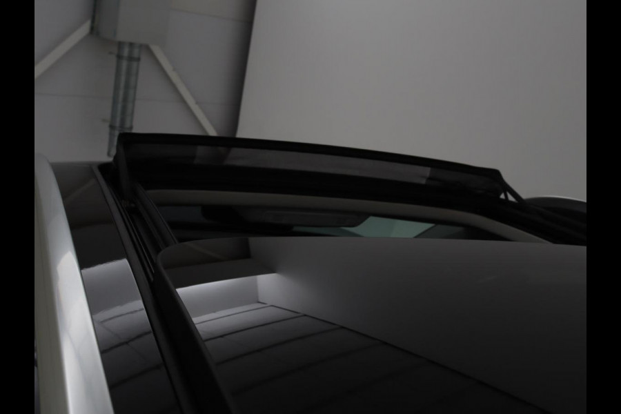 Škoda Superb 1.4 TSI iV Business Edition Plus | Panoramadak | Stoelverwarming | Leder/Alcantara | Adaptive cruise | 360 camera | Massage | Memory | Navigatie | Carplay | Achterbankverwarming | Canton | PHEV