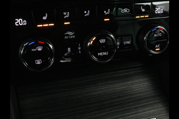 Škoda Superb 1.4 TSI iV Business Edition Plus | Panoramadak | Stoelverwarming | Leder/Alcantara | Adaptive cruise | 360 camera | Massage | Memory | Navigatie | Carplay | Achterbankverwarming | Canton | PHEV