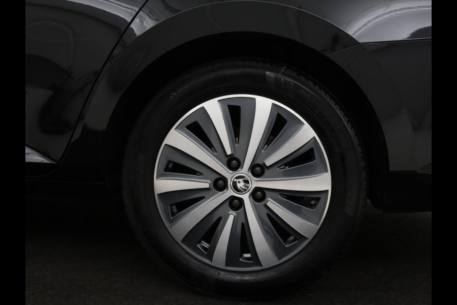 Škoda Superb 1.4 TSI iV Business Edition Plus | Panoramadak | Stoelverwarming | Leder/Alcantara | Adaptive cruise | 360 camera | Massage | Memory | Navigatie | Carplay | Achterbankverwarming | Canton | PHEV