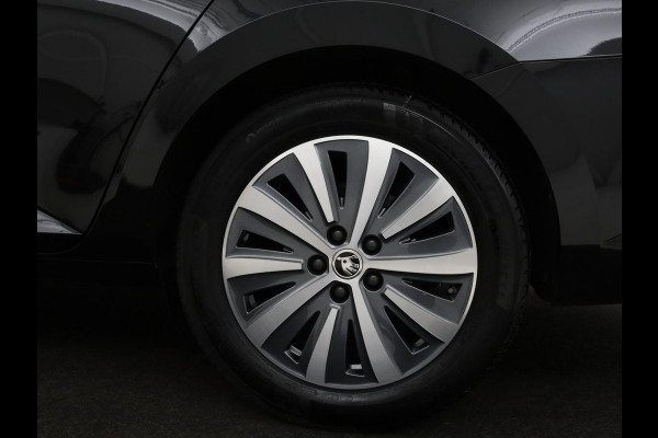Škoda Superb 1.4 TSI iV Business Edition Plus | Panoramadak | Stoelverwarming | Leder/Alcantara | Adaptive cruise | 360 camera | Massage | Memory | Navigatie | Carplay | Achterbankverwarming | Canton | PHEV