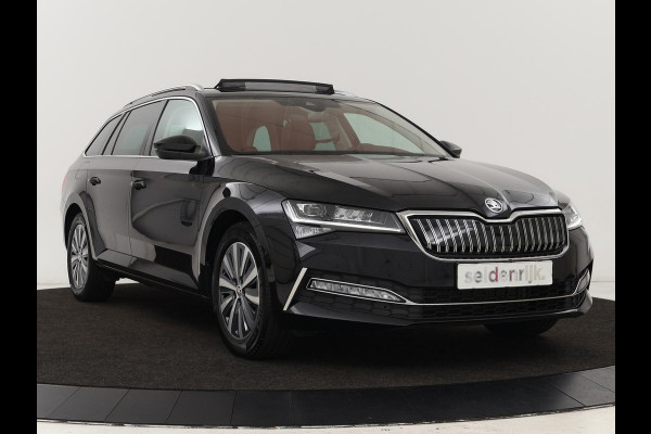 Škoda Superb 1.4 TSI iV Business Edition Plus | Panoramadak | Stoelverwarming | Leder/Alcantara | Adaptive cruise | 360 camera | Massage | Memory | Navigatie | Carplay | Achterbankverwarming | Canton | PHEV