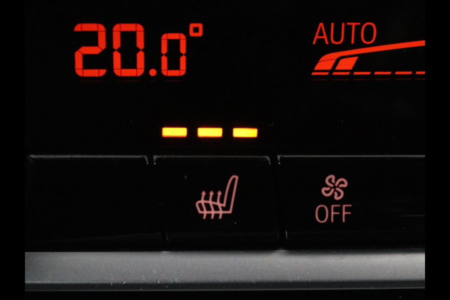 BMW 5 Serie 540d xDrive M Sport | Panoramadak | Head-Up | Adaptive cruise | Carplay | Alcantara | Harman/Kardon | Stoelverwarming | Trekhaak | Sfeerverlichting