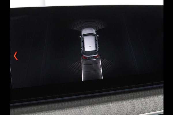 BMW 5 Serie 540d xDrive M Sport | Panoramadak | Head-Up | Adaptive cruise | Carplay | Alcantara | Harman/Kardon | Stoelverwarming | Trekhaak | Sfeerverlichting
