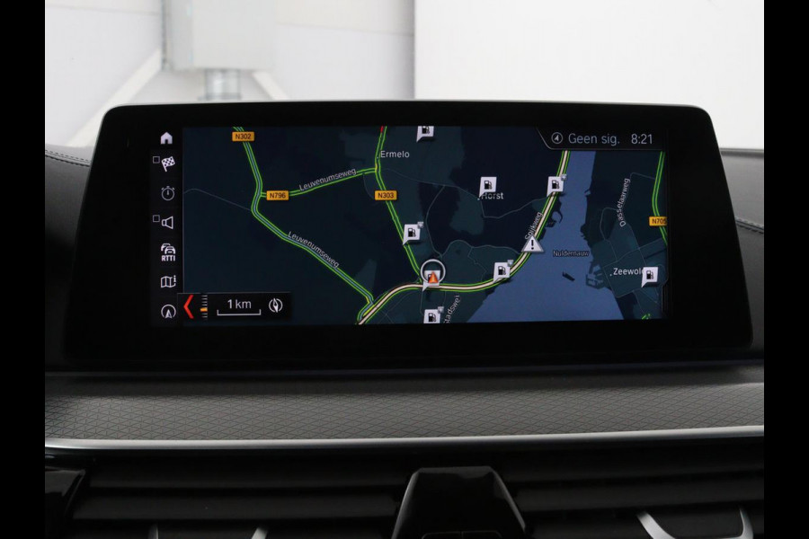 BMW 5 Serie 540d xDrive M Sport | Panoramadak | Head-Up | Adaptive cruise | Carplay | Alcantara | Harman/Kardon | Stoelverwarming | Trekhaak | Sfeerverlichting