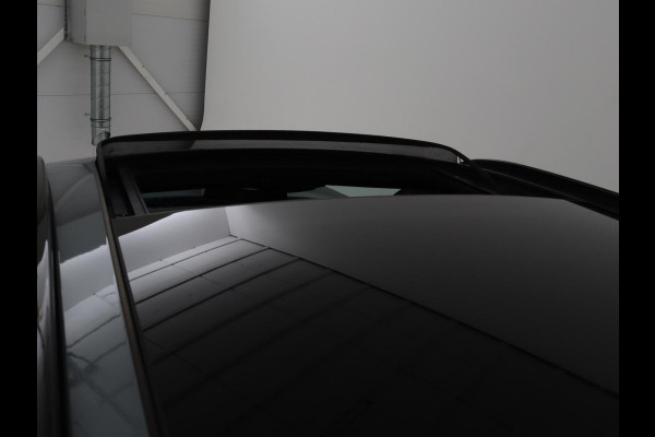 BMW 5 Serie 540d xDrive M Sport | Panoramadak | Head-Up | Adaptive cruise | Carplay | Alcantara | Harman/Kardon | Stoelverwarming | Trekhaak | Sfeerverlichting