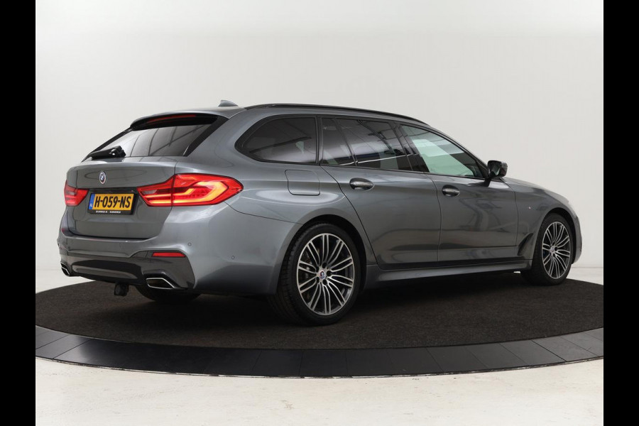 BMW 5 Serie 540d xDrive M Sport | Panoramadak | Head-Up | Adaptive cruise | Carplay | Alcantara | Harman/Kardon | Stoelverwarming | Trekhaak | Sfeerverlichting