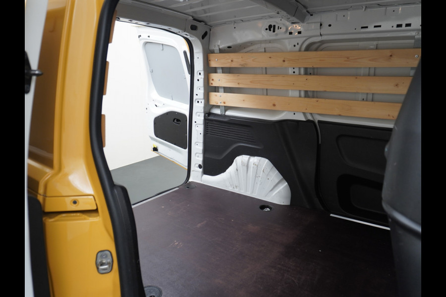 Opel Combo 1.5CDTI EURO6 9x Op voorraad! 3-Persoons Airco Cruise Control Bluetooth Elektr.ramen Elektr.spiegels+Verwarmd Centr.Vergr+ab. L1 Schuifdeur Betonplex vloer Lat om Lat betimmering