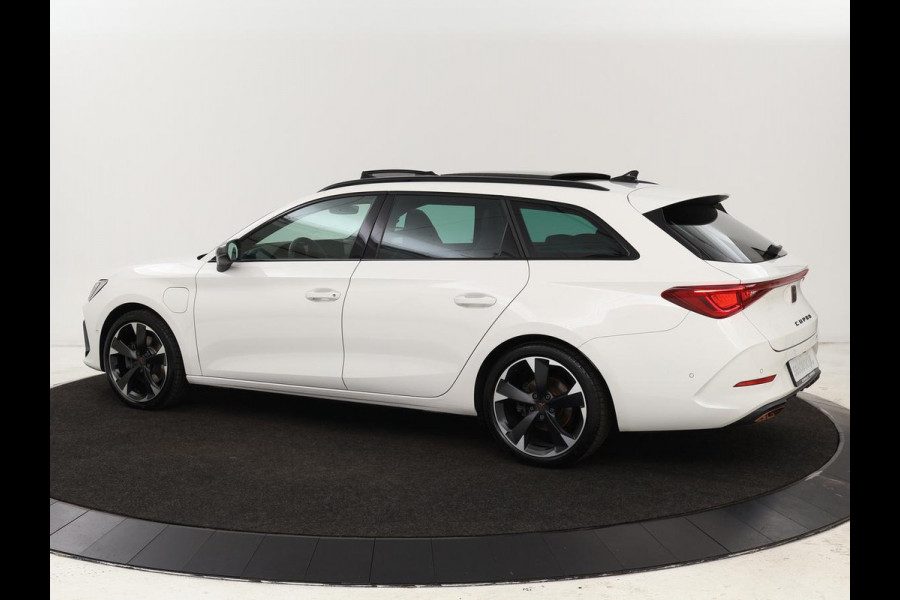 Seat Leon 1.4 e-Hybrid Limited | Panoramadak | Camera | Adaptive cruise | Carplay | Memory | Stoel & Stuurverwarming