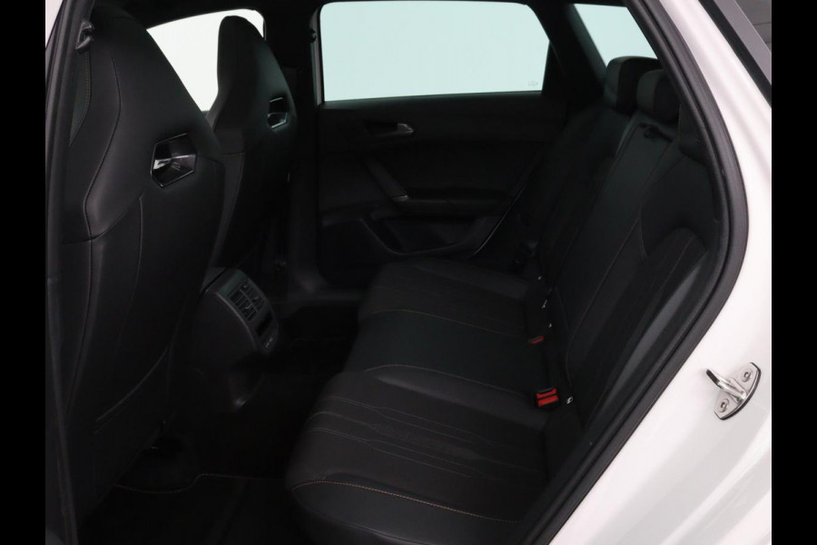 Seat Leon 1.4 e-Hybrid Limited | Panoramadak | Camera | Adaptive cruise | Carplay | Memory | Stoel & Stuurverwarming