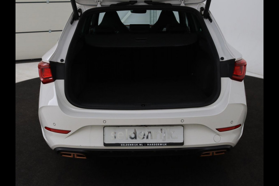 Seat Leon 1.4 e-Hybrid Limited | Panoramadak | Camera | Adaptive cruise | Carplay | Memory | Stoel & Stuurverwarming