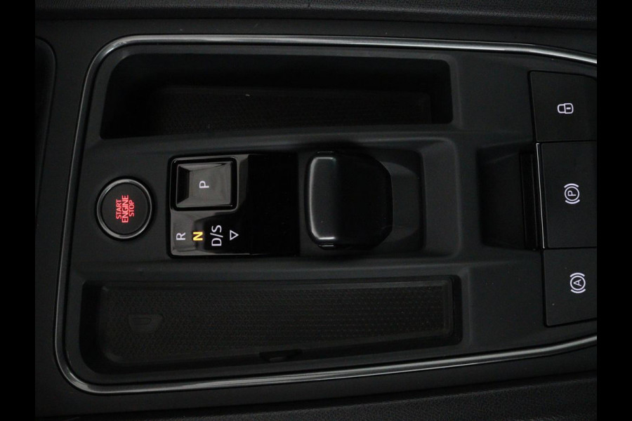 Seat Leon 1.4 e-Hybrid Limited | Panoramadak | Camera | Adaptive cruise | Carplay | Memory | Stoel & Stuurverwarming