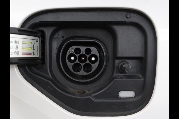 Seat Leon 1.4 e-Hybrid Limited | Panoramadak | Camera | Adaptive cruise | Carplay | Memory | Stoel & Stuurverwarming