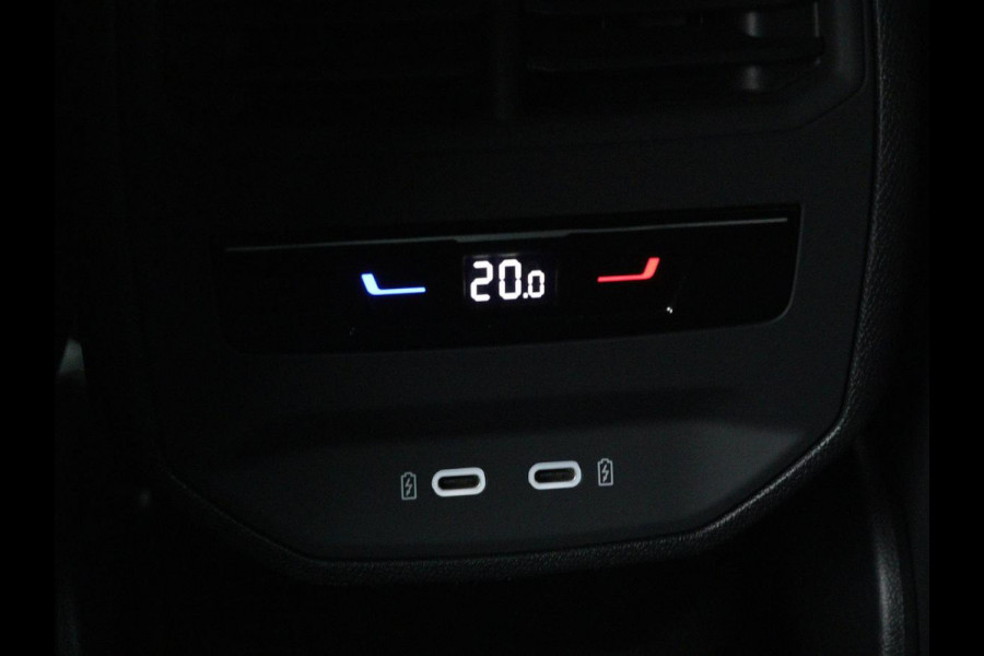 Seat Leon 1.4 e-Hybrid Limited | Panoramadak | Camera | Adaptive cruise | Carplay | Memory | Stoel & Stuurverwarming