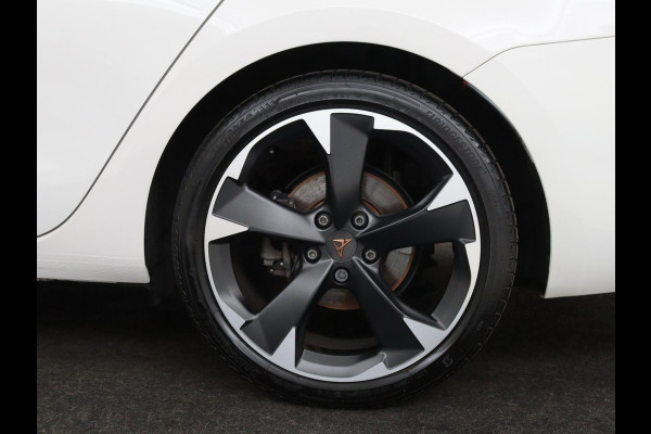 Seat Leon 1.4 e-Hybrid Limited | Panoramadak | Camera | Adaptive cruise | Carplay | Memory | Stoel & Stuurverwarming