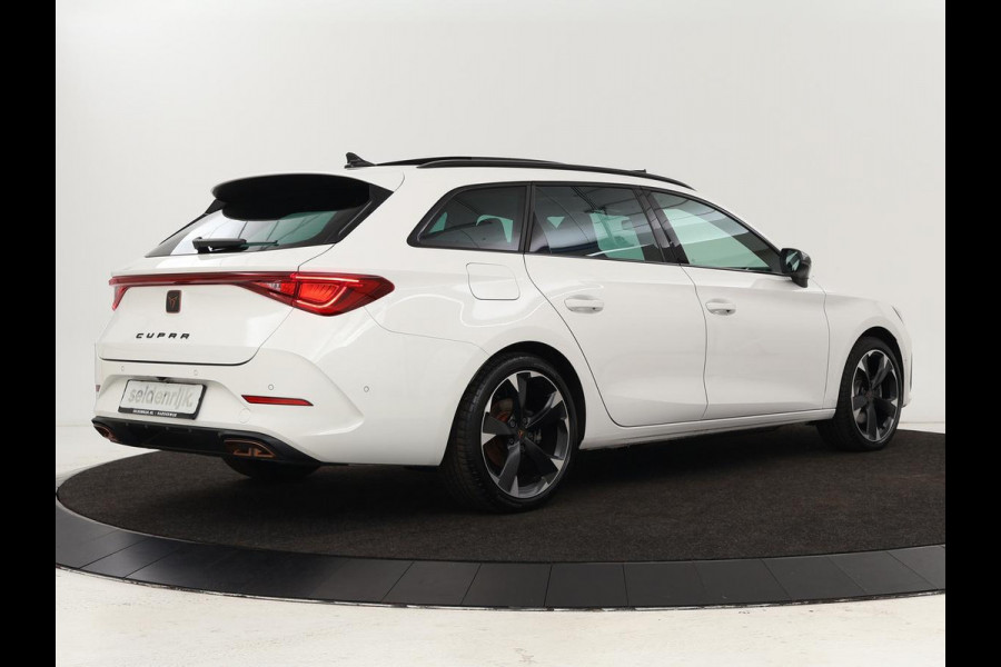 Seat Leon 1.4 e-Hybrid Limited | Panoramadak | Camera | Adaptive cruise | Carplay | Memory | Stoel & Stuurverwarming